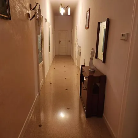 B&B La Grande Casa Di Puglia 지오이아델콜레
